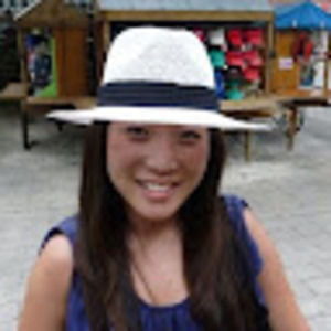 Meet your Posher, Gloria